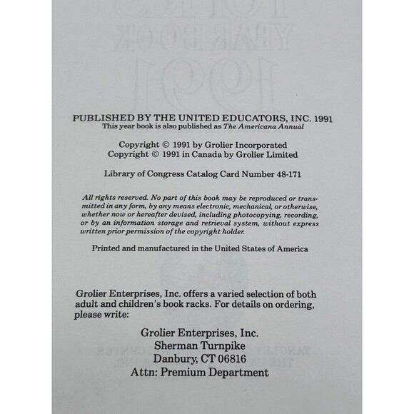 World Topics Yearbook 1991 Hardcover Book Encyclopedia Informational Facts - Picture 5 of 11